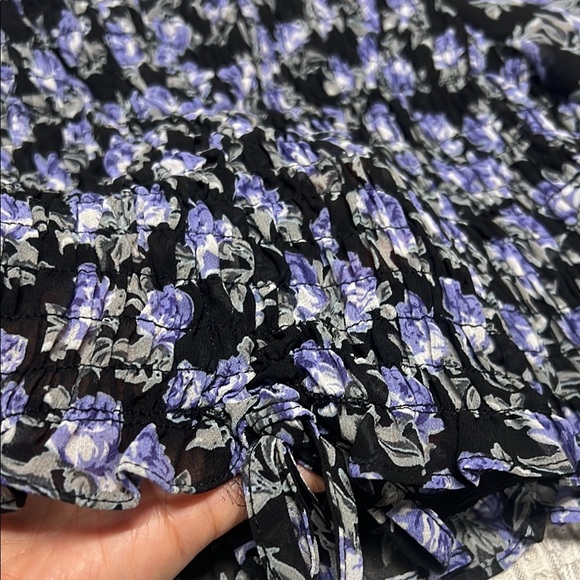 Papaya Black and Blue Smocked Blouse with Puff Sleeves - Picture 2 of 10